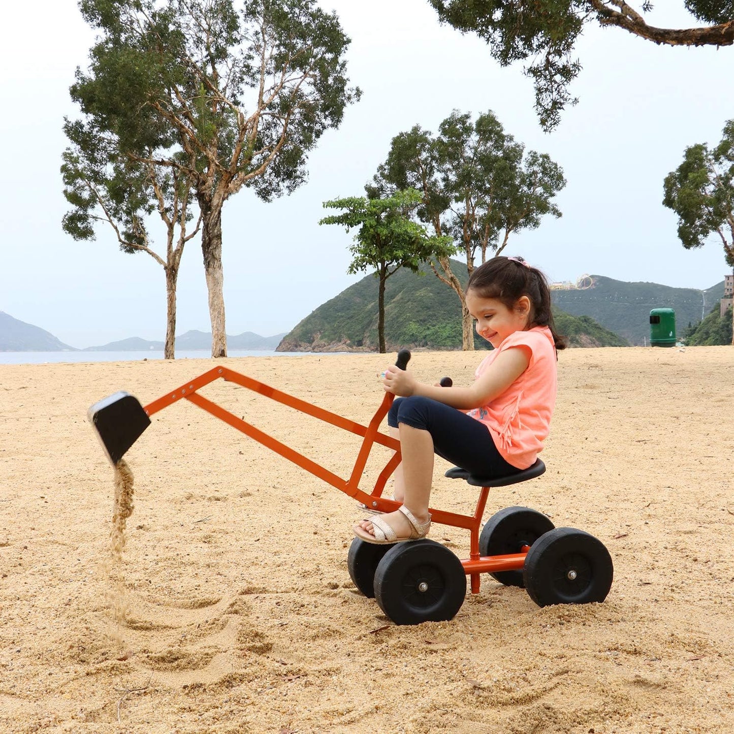 Kindermatic Sand Digger with Wheels 挖沙車