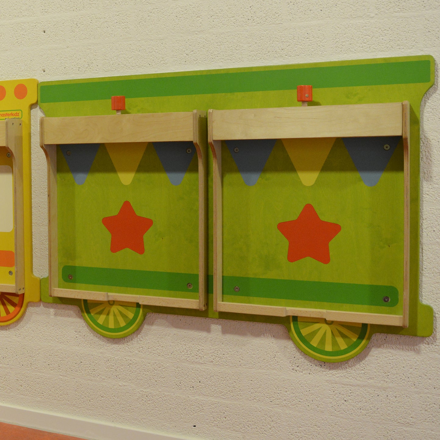Masterkidz Wall Elements - Flexible Mounting System - Train (without wall element) 自由換板牆面系統 - 火車 (不含牆面遊戲板)