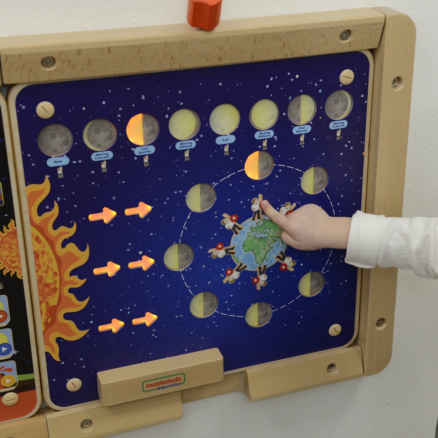 Masterkidz Wall Elements - Moon Phases 牆面遊戲 - 月亮與地球